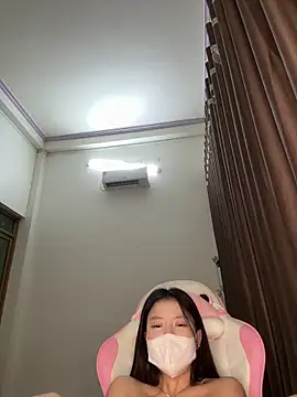 wang1472581 online show from March 27, 10:43 pm