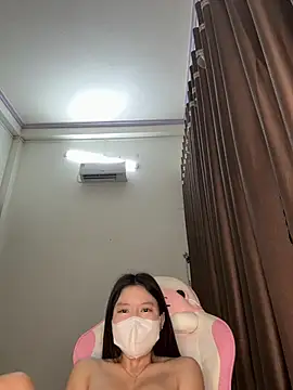 wang1472581 online show from March 30, 3:11 pm