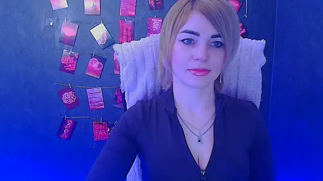 CuttieEmma online show from March 14, 12:39 pm