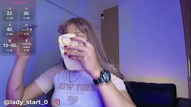 leydi start  online show from April 10, 1:17 pm