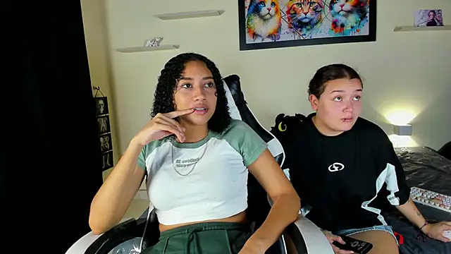 meredit cris23 online show from February 20, 3:27 am