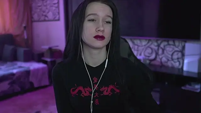 Carolina G0lden online show from February 22, 11:00 am