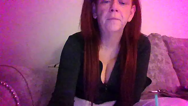 Forbidden-Irish-x online show from February 15, 8:52 pm