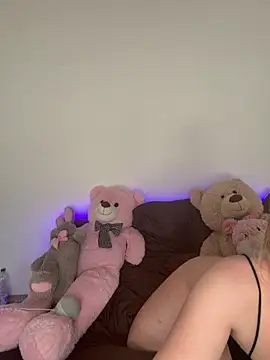 Zoey  08 online show from April 20, 2:42 pm