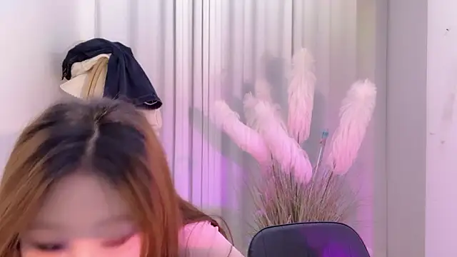 SM JIAJIA ZL online show from March 16, 6:01 pm