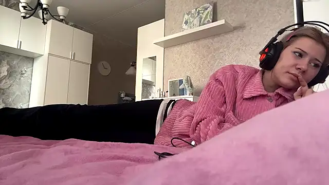 LadyFoxLove online show from February 28, 11:53 am