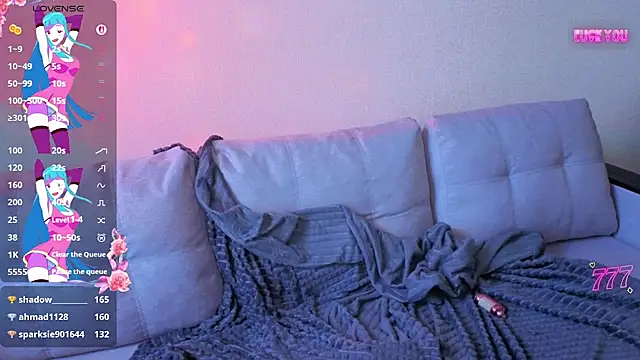 Julia Anis online show from March 21, 8:19 am