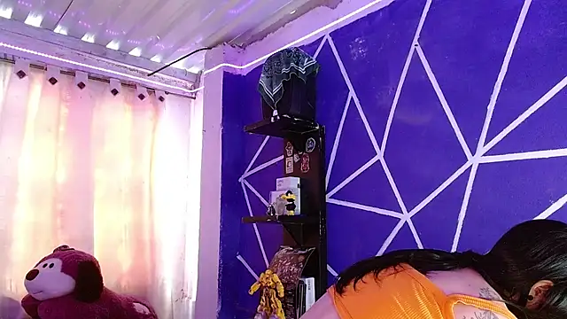 Anna Miller  online show from March 9, 8:01 pm