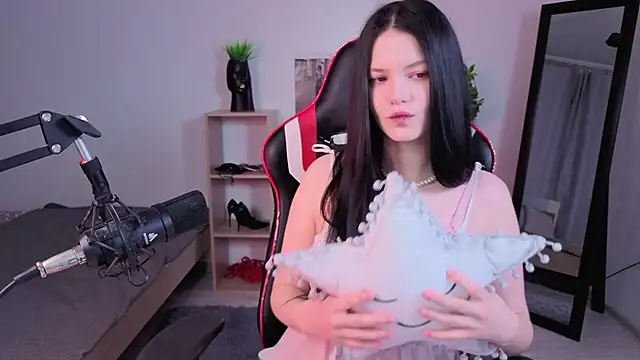 Maria trend online show from February 17, 6:51 pm