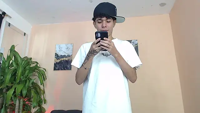 DesiresOfOlympus  online show from March 22, 7:53 pm