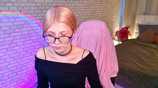 alicedews online show from February 15, 1:21 pm