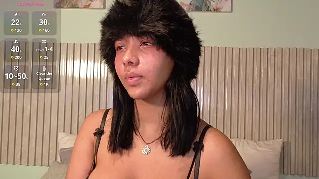 EmmaRouses online show from February 17, 12:59 pm