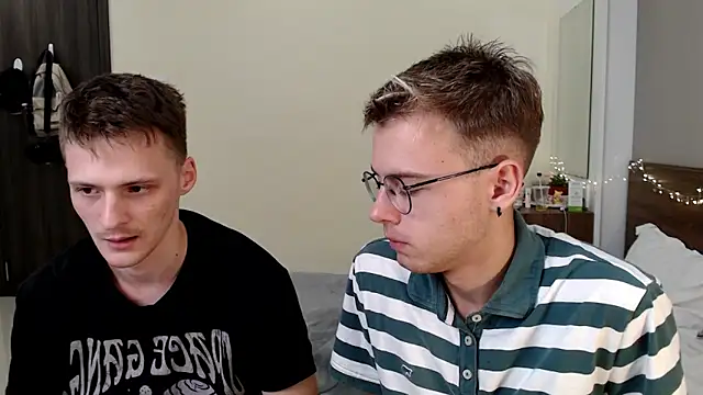 NikiKerryCum online show from March 20, 1:38 pm