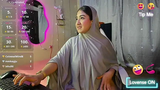 SamiraAwada online show from February 28, 7:13 pm