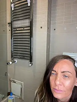 DivineAmely online show from March 6, 7:36 am