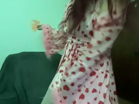 Lolalovyou online show from April 6, 10:55 pm