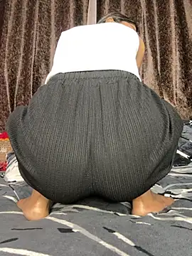 sexy isha online show from March 1, 10:48 am