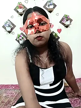 Nuty Hoty online show from March 19, 3:00 am