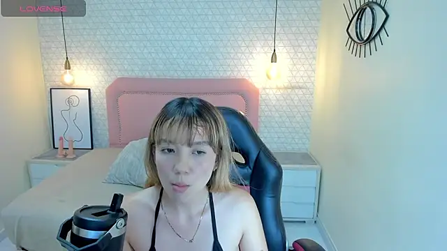 DARIAJACKSON1 online show from February 10, 7:39 pm