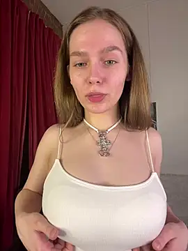 MyKittySayMeow online show from April 23, 8:33 pm