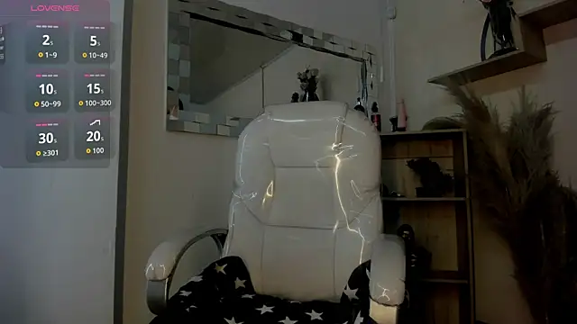 Jade connor online show from March 31, 10:10 pm