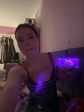 SofieKayla online show from February 2, 9:25 pm