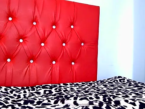 KinkyStallion online show from March 17, 6:39 am