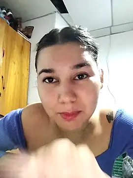 Merliah 1 online show from April 17, 1:13 pm