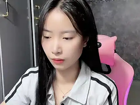 Linne6789 online show from March 13, 3:19 am