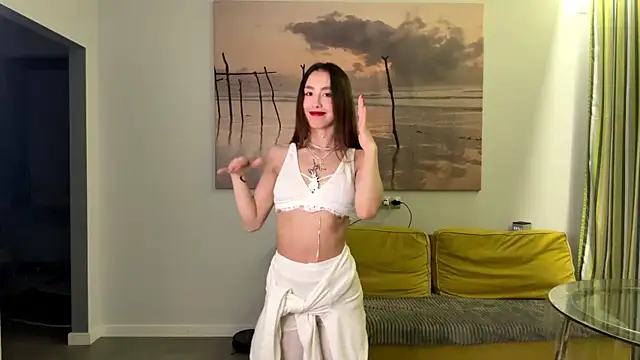 DeliaPesta online show from February 10, 7:50 pm