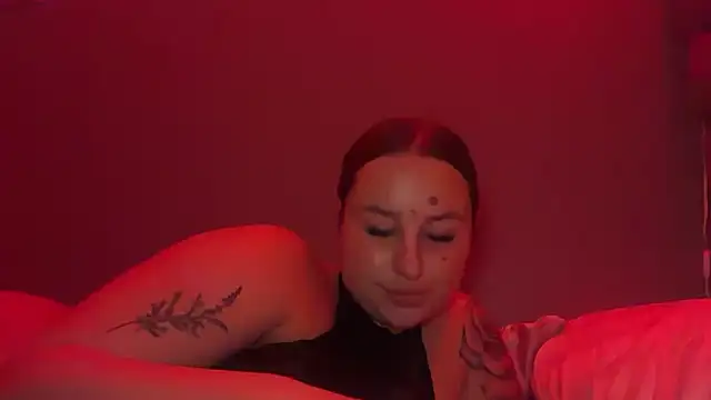 MissSophhh online show from February 5, 1:30 am