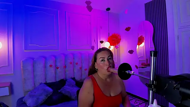 nazly bigass online show from February 13, 8:10 pm