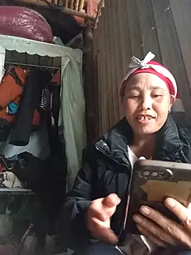 lena-cute online show from February 19, 9:09 am