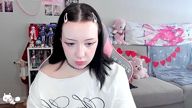 MollysLand online show from March 16, 10:30 am