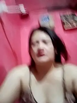 UrLovelyWetPussy online show from March 11, 8:18 am