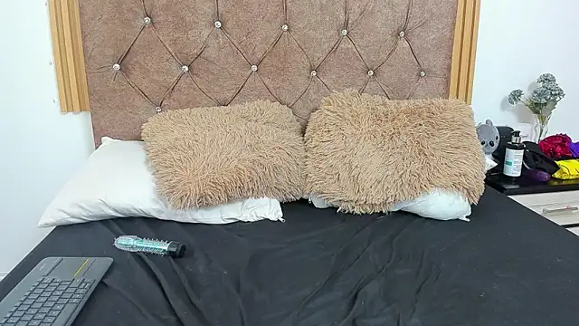 Candyfox2606 online show from February 26, 5:56 pm