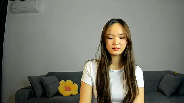 tori mia online show from February 3, 3:28 pm