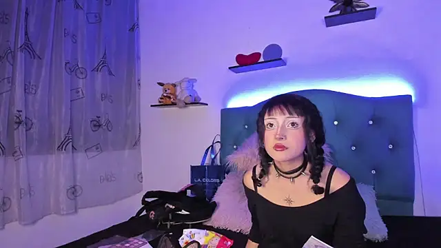 Gemma honey online show from March 12, 1:25 pm