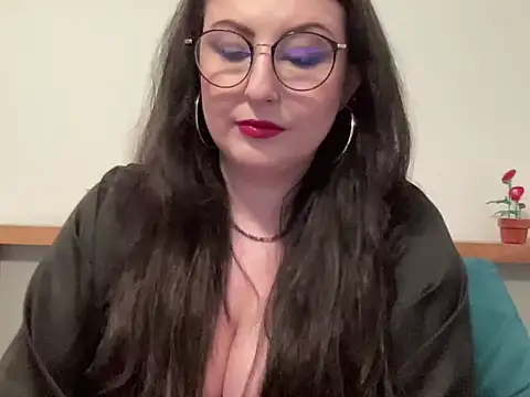 DorothyJoy online show from April 7, 12:40 pm