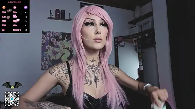 poison dafne online show from July 3, 7:53 pm