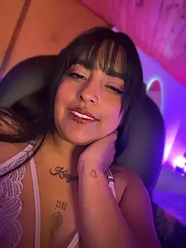 Annie Alicee online show from April 19, 5:46 pm