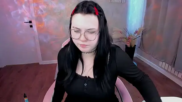 Kira G0ld online show from March 21, 8:19 am