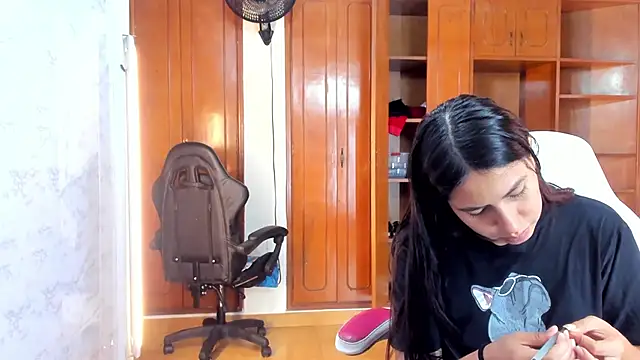 Emily and Soffy online show from February 26, 12:37 pm