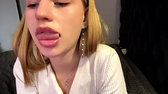 JeneeEady online show from March 17, 12:20 pm