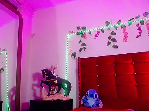 DahliaGill online show from February 20, 5:39 am