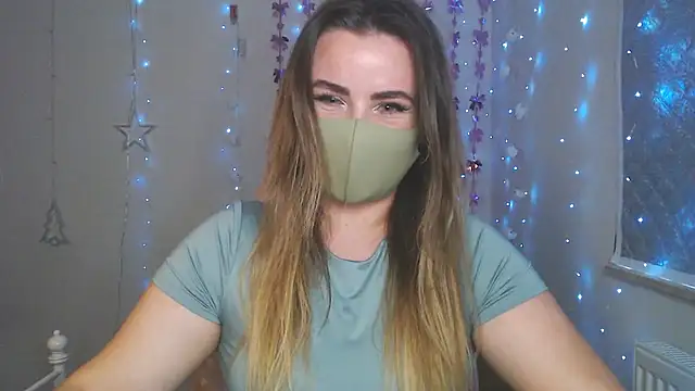 Avelina1 online show from April 22, 9:39 am