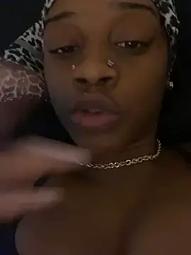 prettybrown9 online show from February 12, 7:43 am