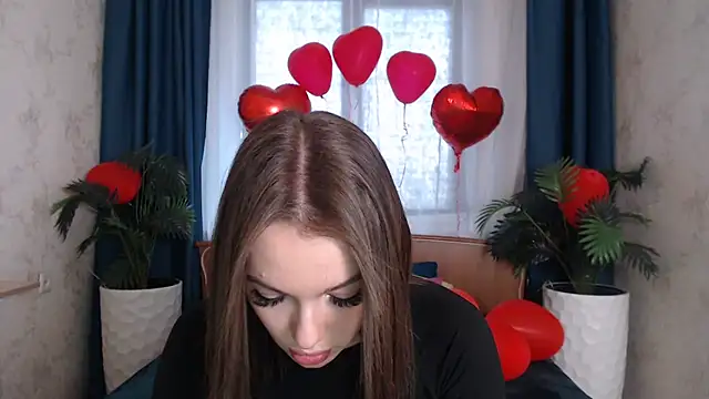 CandyGyrl online show from February 20, 8:16 am