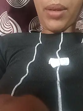 komalsharma99 online show from June 10, 7:51 am