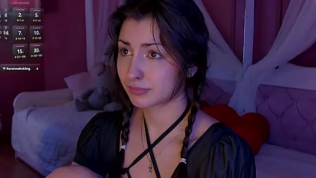 AngelaCox online show from March 4, 6:20 am